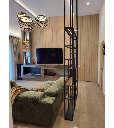 Nematomos durys su baldine plokšte